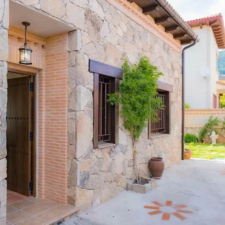 Casa 5 Canos Nyaraló *